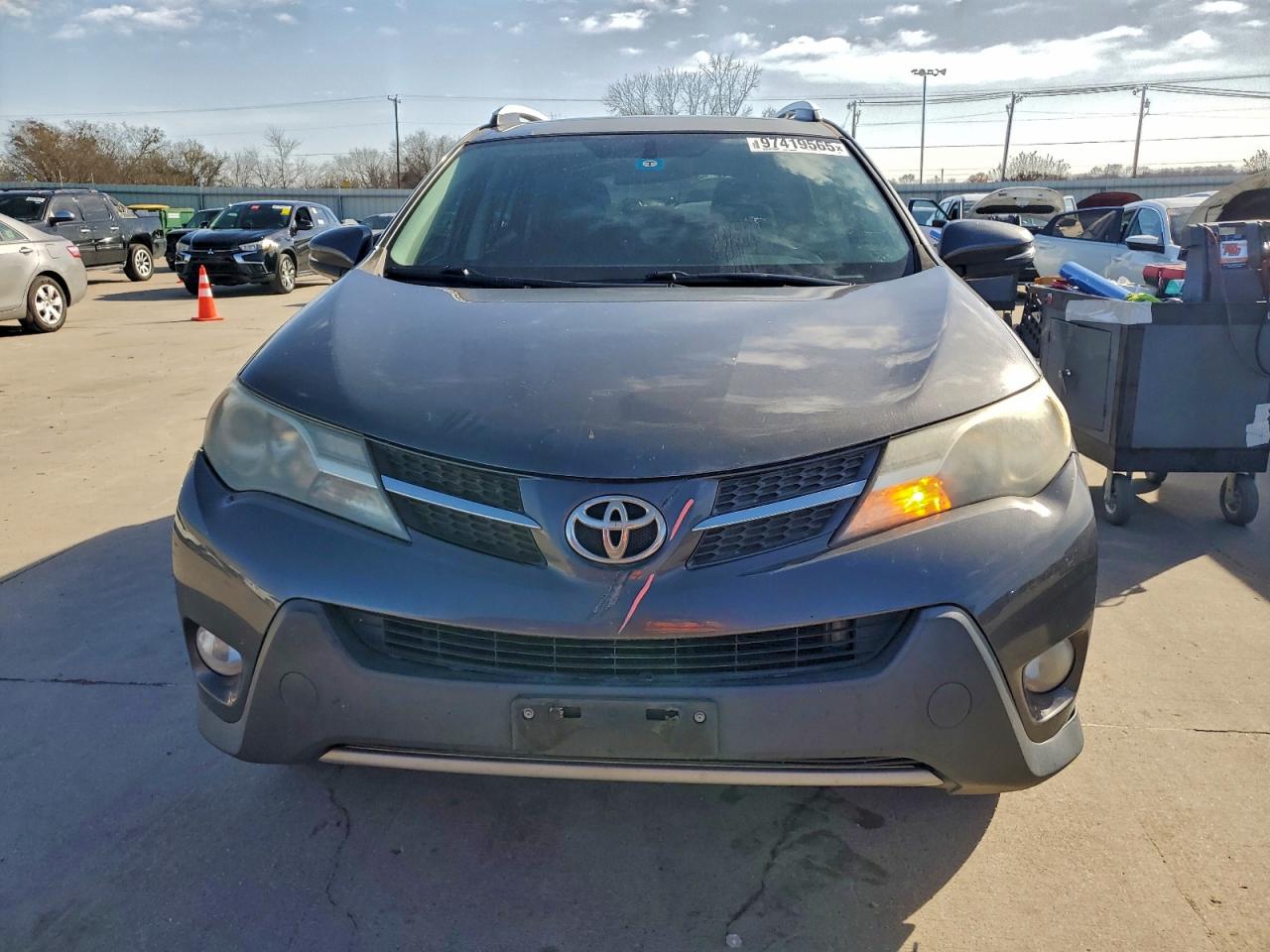 2013 TOYOTA RAV4 XLE photo 5