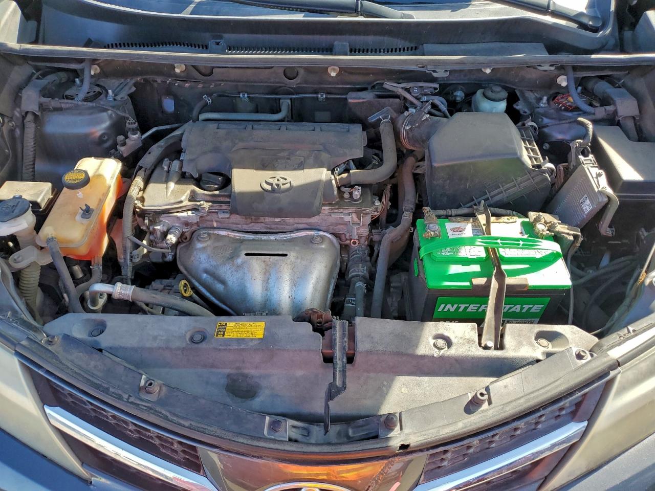2013 TOYOTA RAV4 XLE photo 12