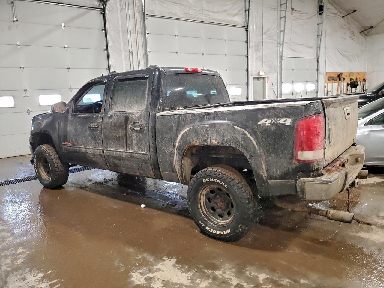 2007 GMC NEW SIERRA K1500 photo 2