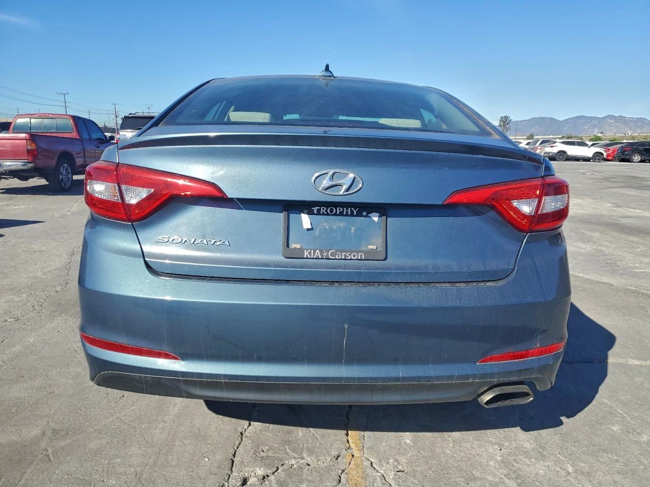 2015 HYUNDAI SONATA SE photo 6
