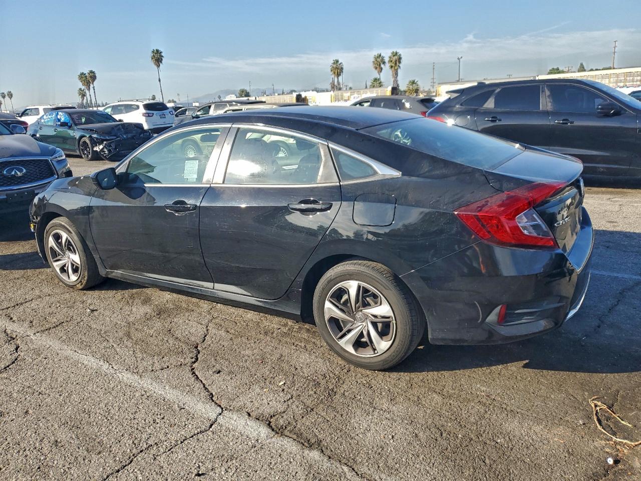 2020 HONDA CIVIC LX photo 3