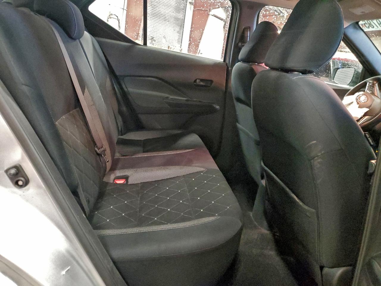 2019 NISSAN KICKS S photo 10