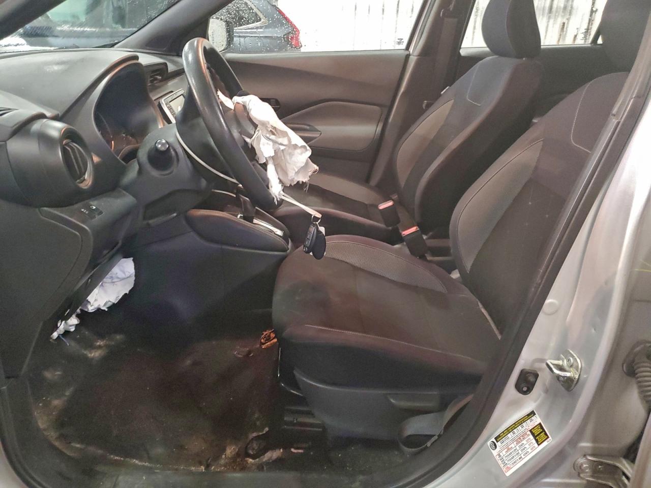 2019 NISSAN KICKS S photo 7