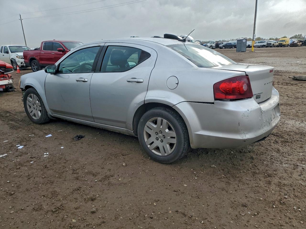 2012 DODGE AVENGER SE photo 2