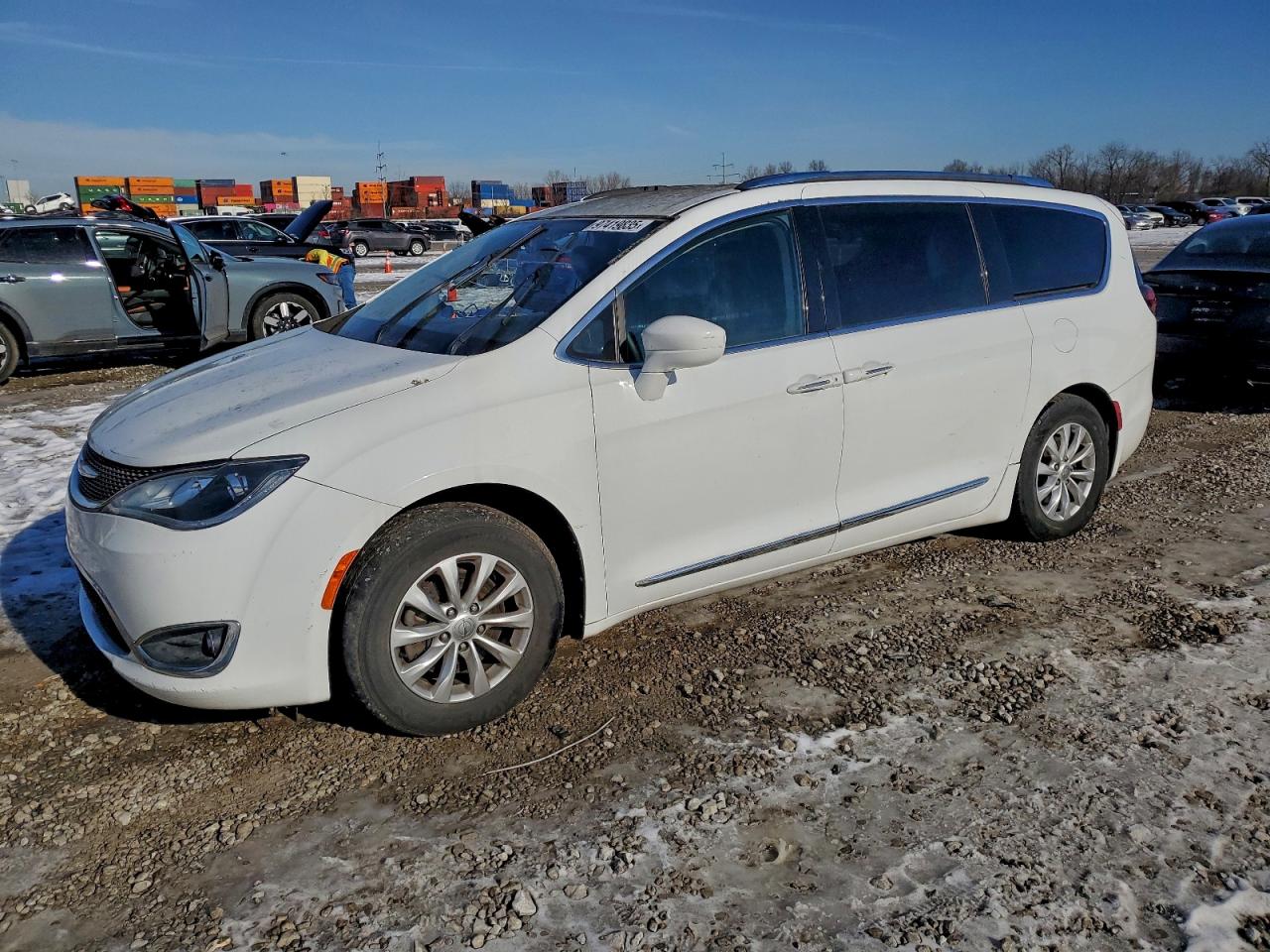 2019 CHRYSLER PACIFICA