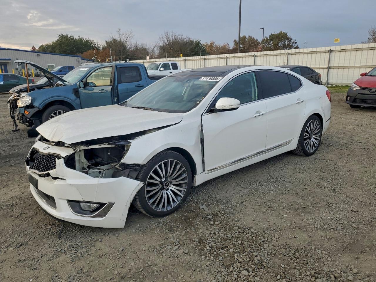 2014 KIA CADENZA