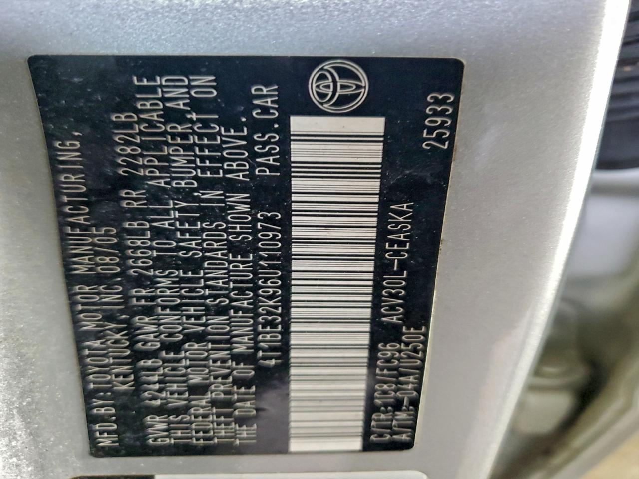 2006 TOYOTA CAMRY LE photo 25