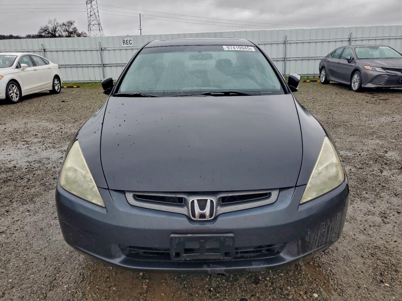 2004 HONDA ACCORD LX photo 9