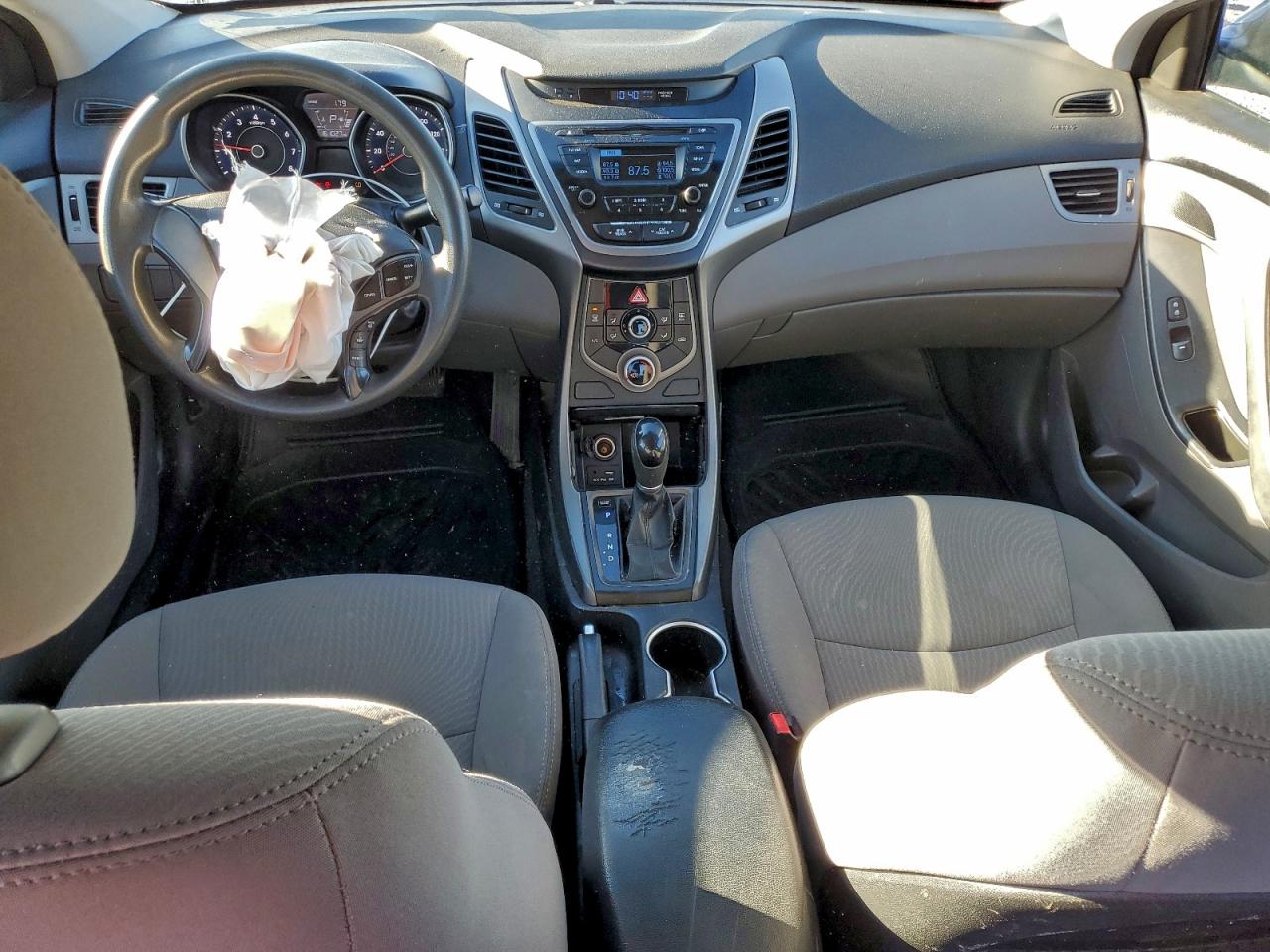 2014 HYUNDAI ELANTRA SE photo 8