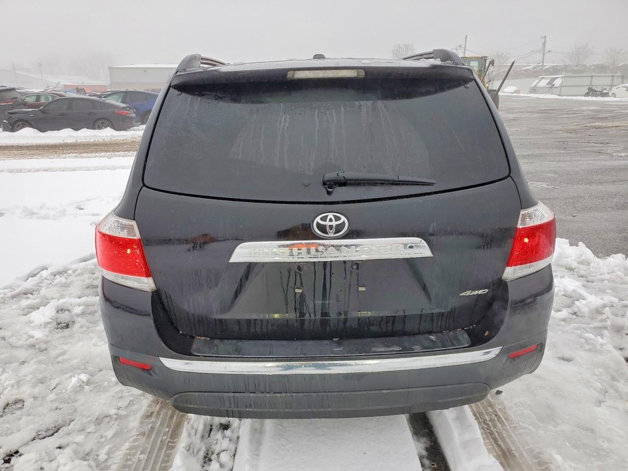 2012 TOYOTA HIGHLANDER BASE photo 6