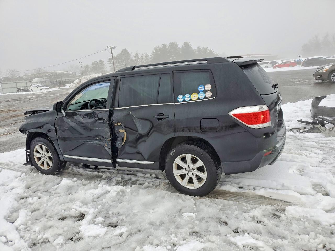 2012 TOYOTA HIGHLANDER BASE photo 2