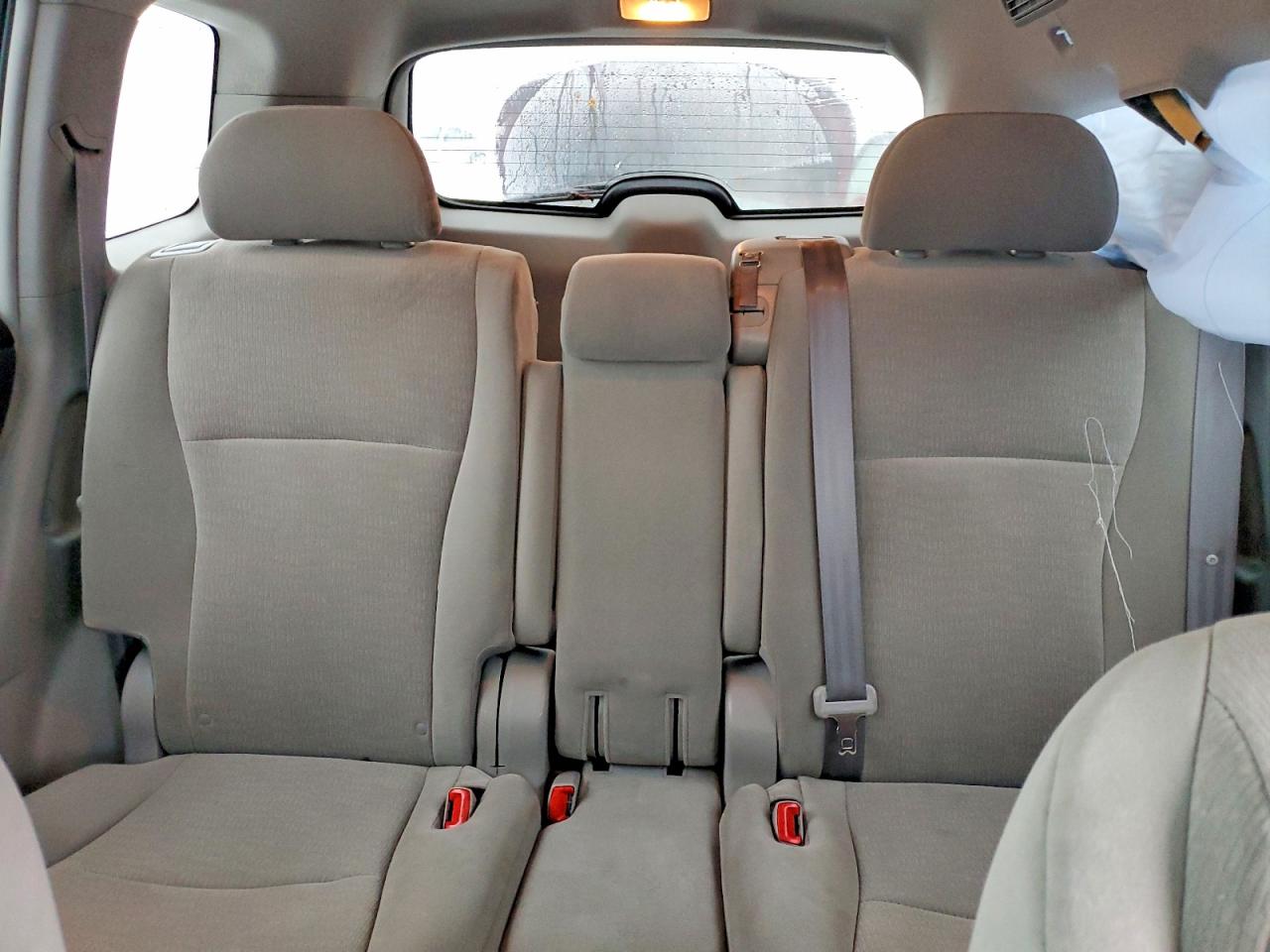 2012 TOYOTA HIGHLANDER BASE photo 10