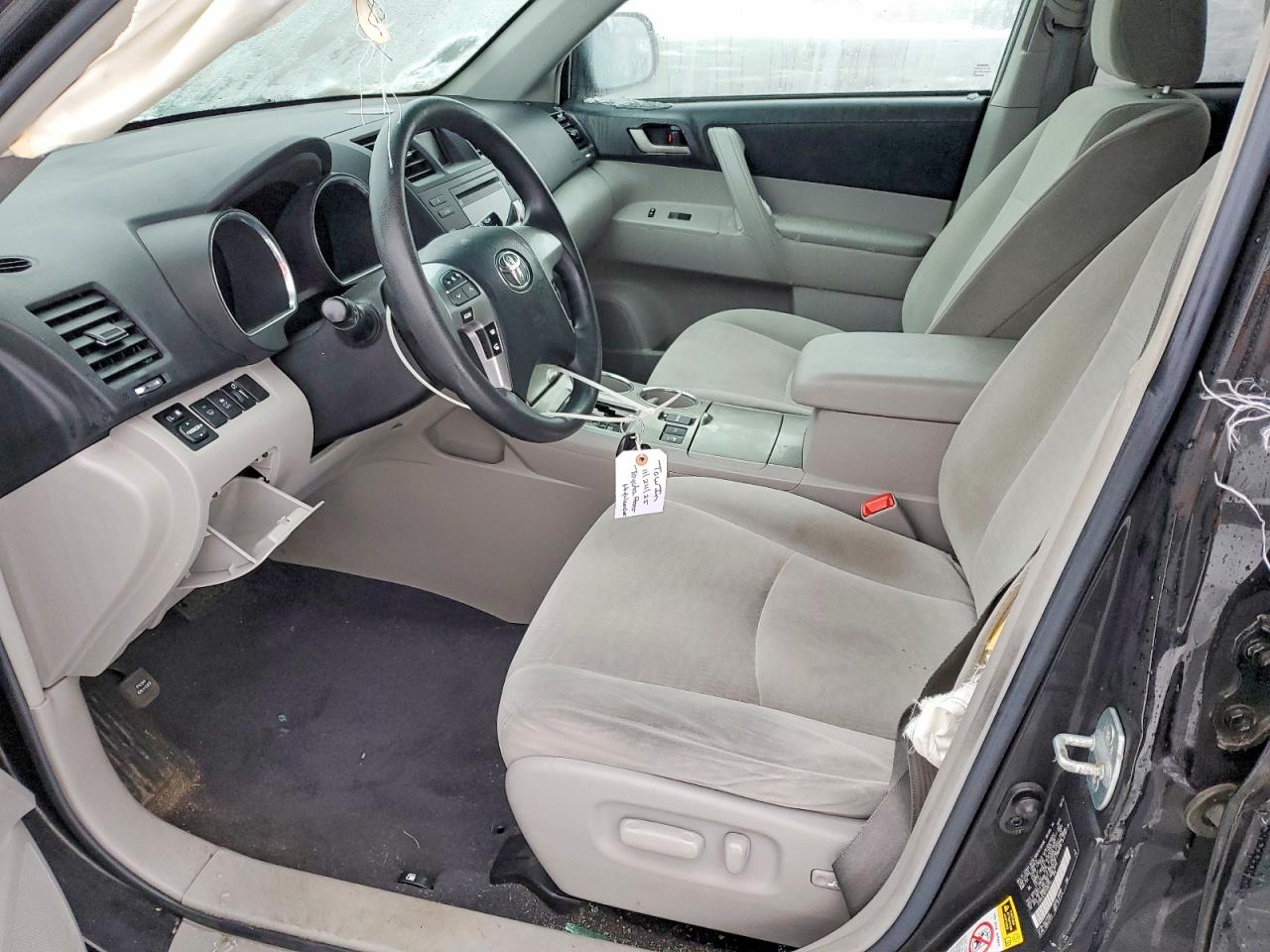 2012 TOYOTA HIGHLANDER BASE photo 7
