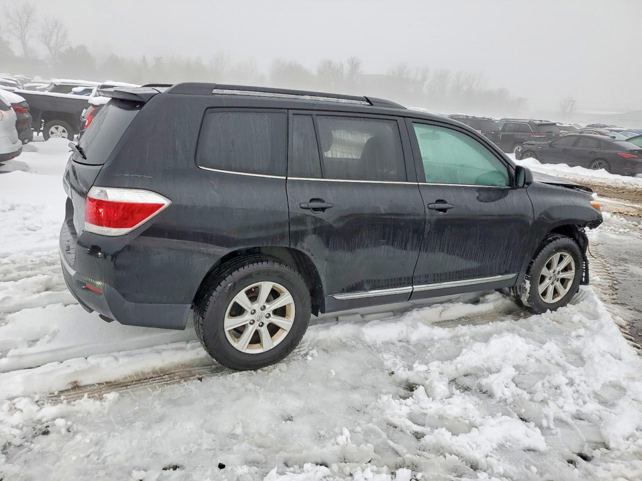 2012 TOYOTA HIGHLANDER BASE photo 3