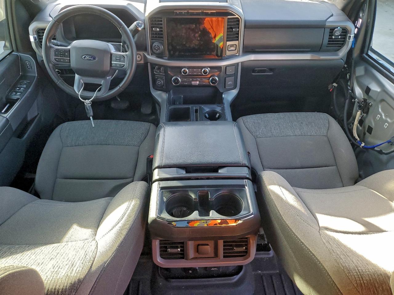 2024 FORD F150 XLT photo 8