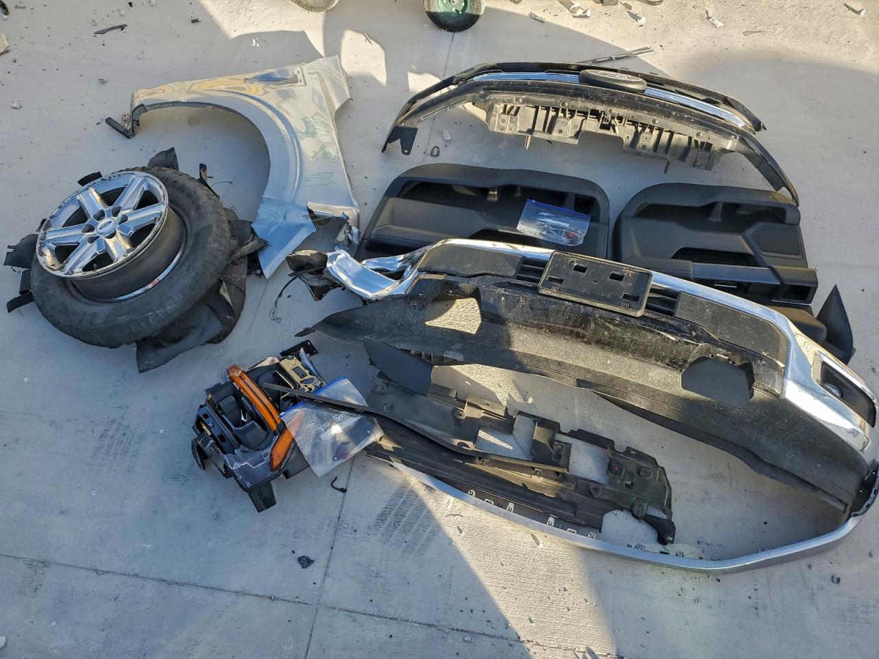 2024 FORD F150 XLT photo 12