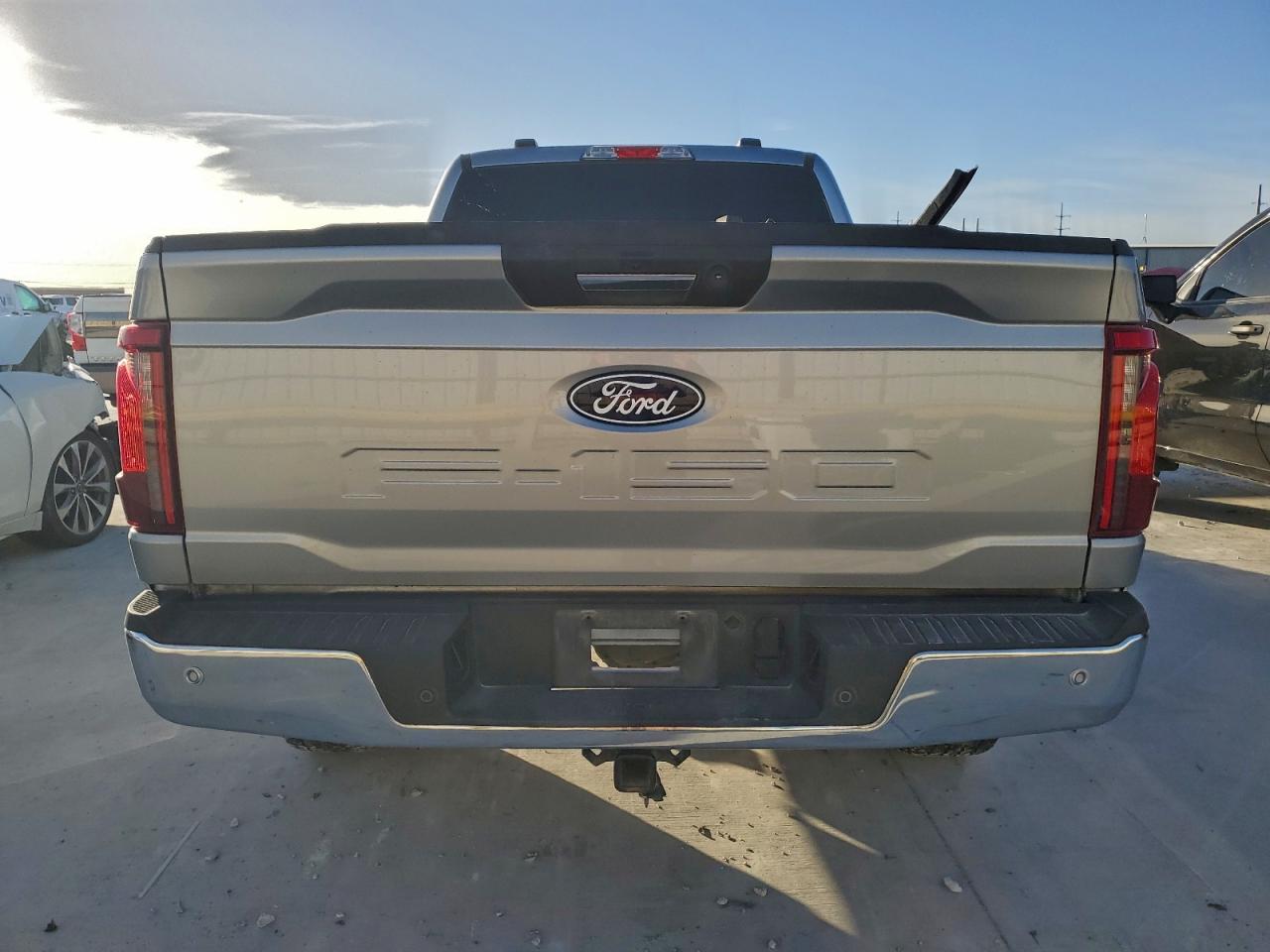 2024 FORD F150 XLT photo 6