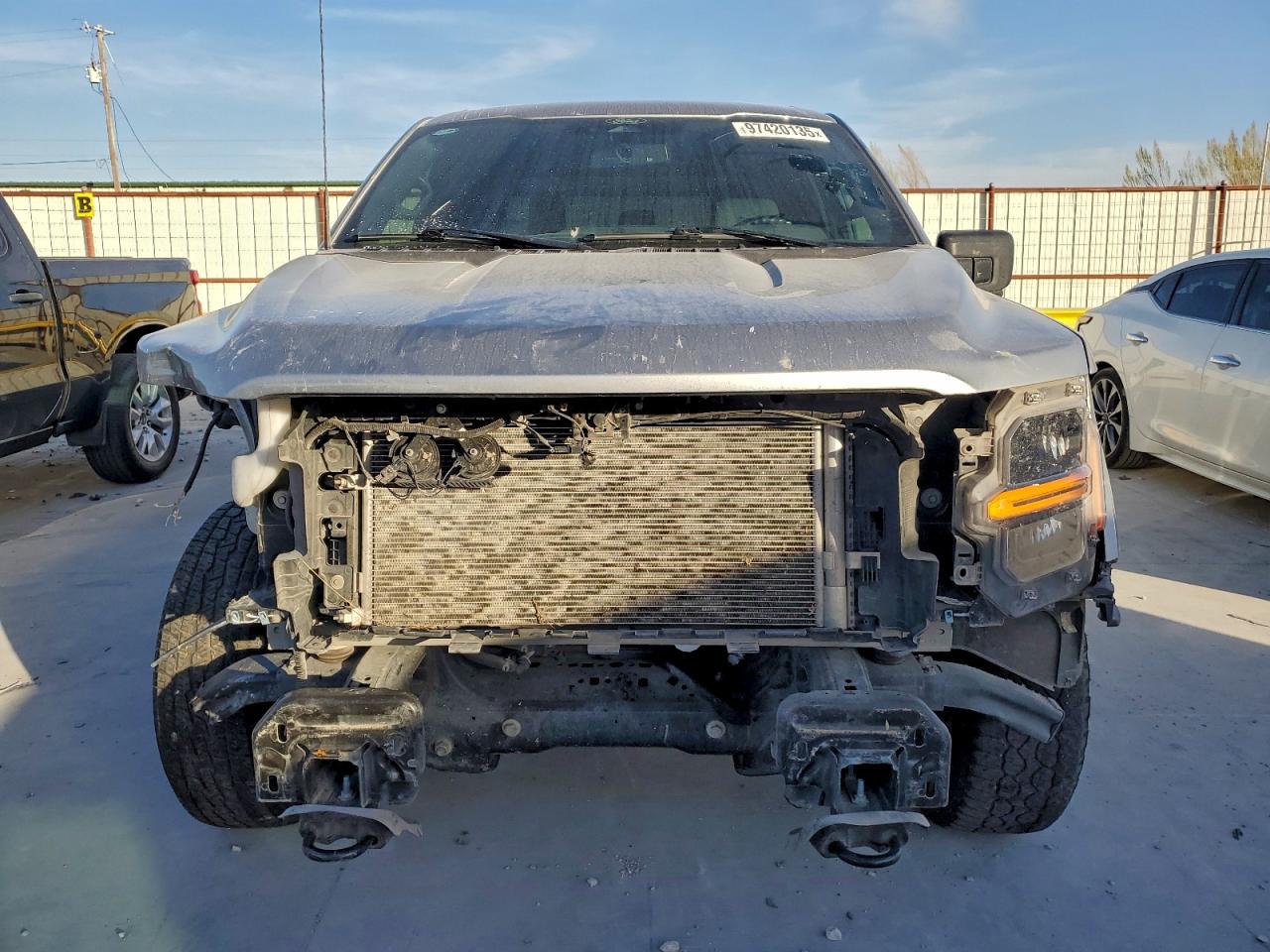 2024 FORD F150 XLT photo 5