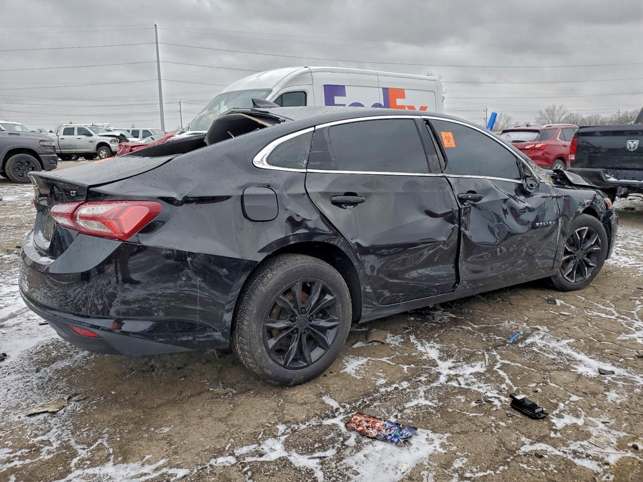 2021 CHEVROLET MALIBU LT photo 3