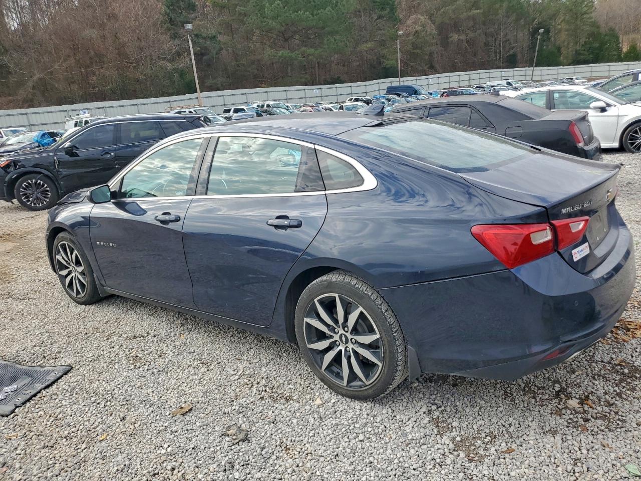 2016 CHEVROLET MALIBU LT photo 3