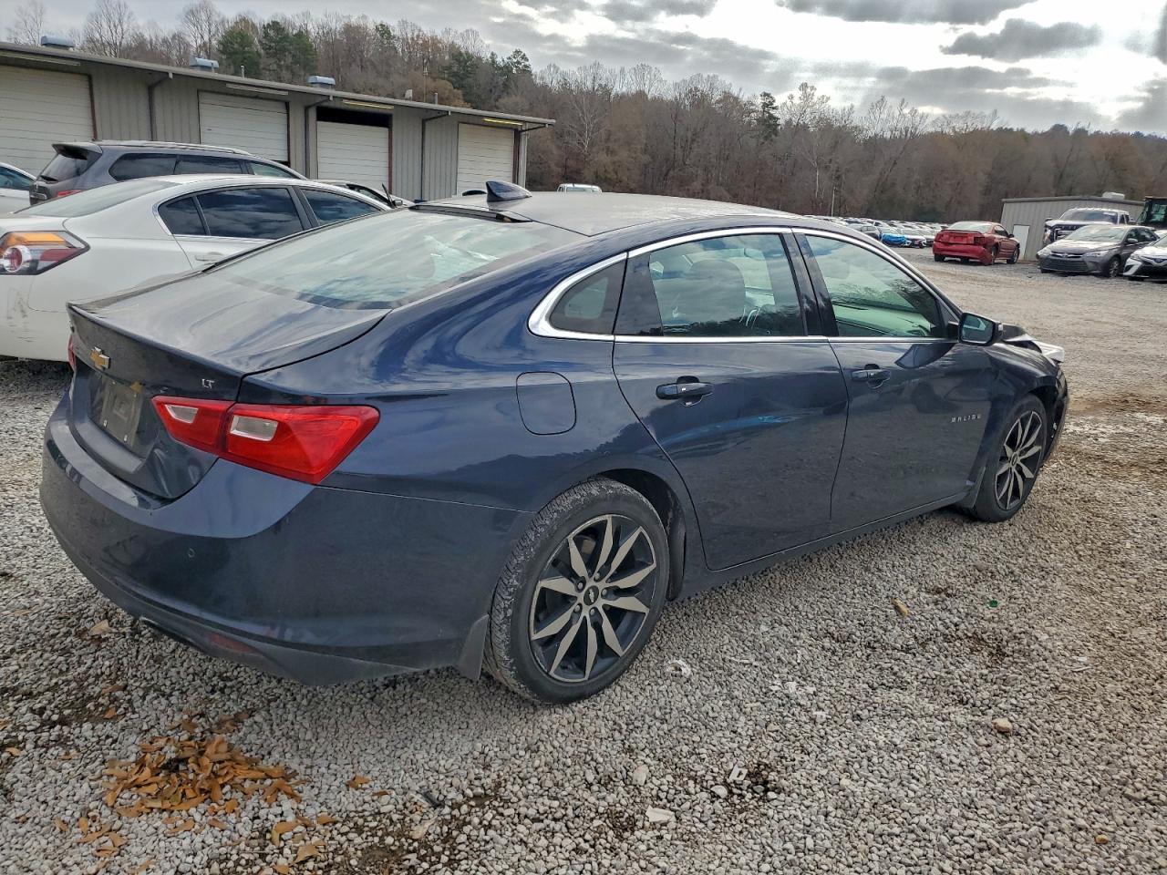 2016 CHEVROLET MALIBU LT photo 5