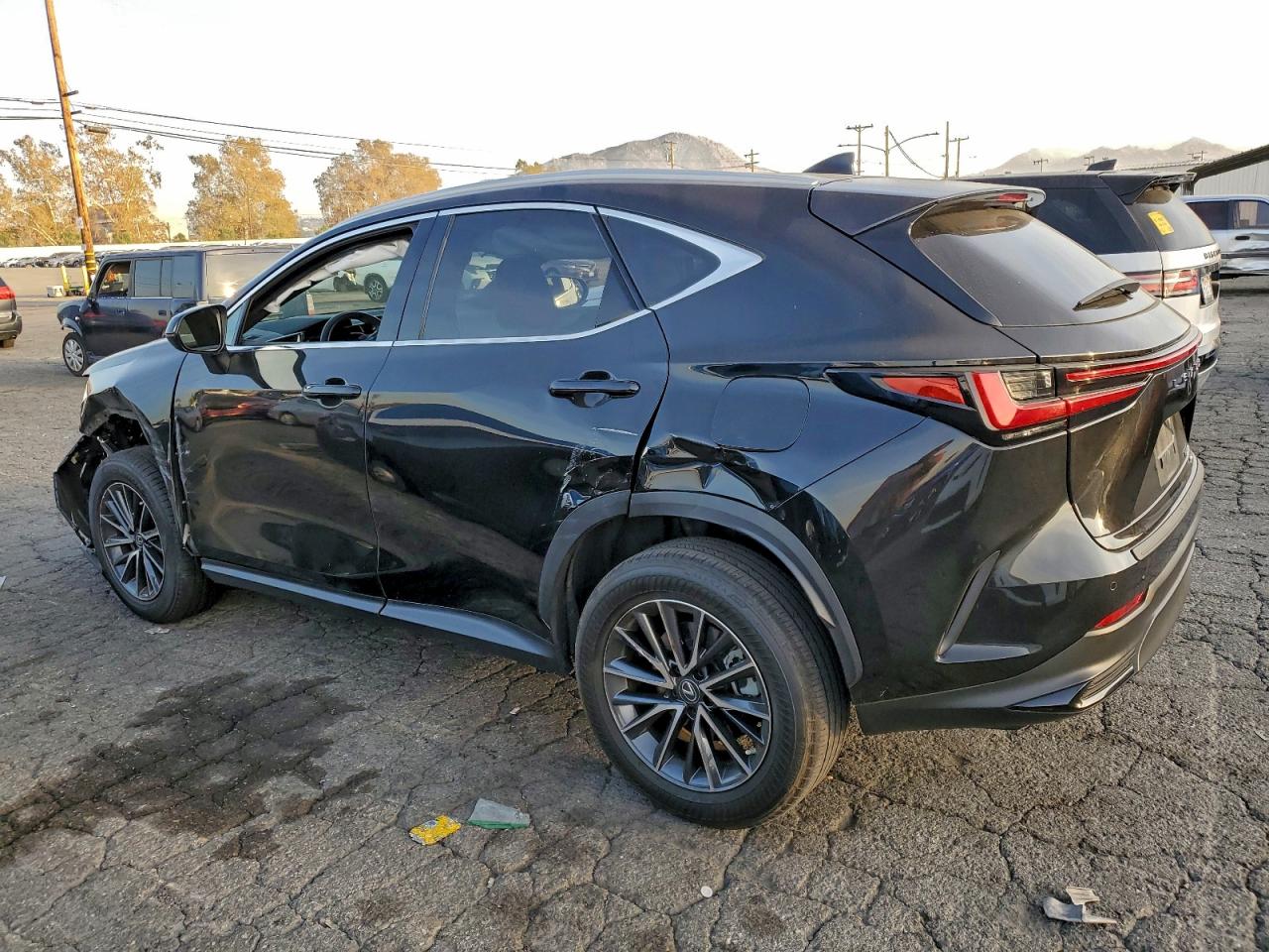 2023 LEXUS NX 350 photo 3