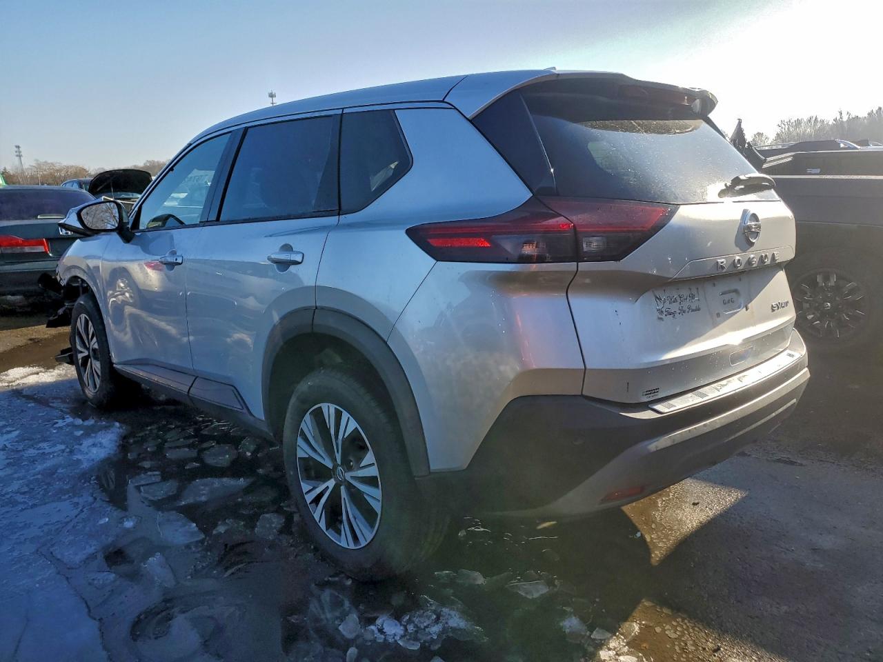 2021 NISSAN ROGUE SV photo 3