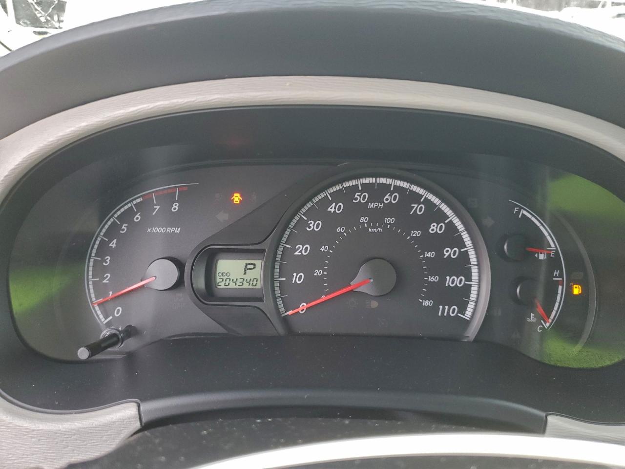 2014 TOYOTA SIENNA LE photo 9