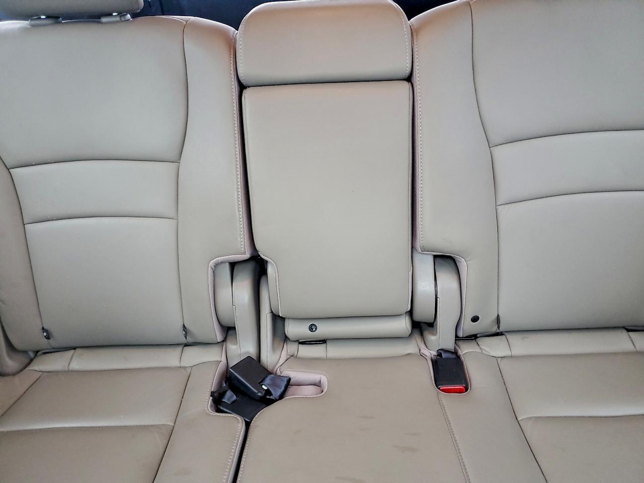 2016 HONDA PILOT TOURING photo 10