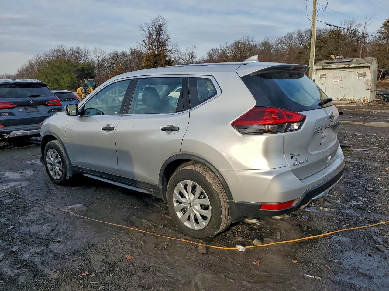 2018 NISSAN ROGUE S photo 2