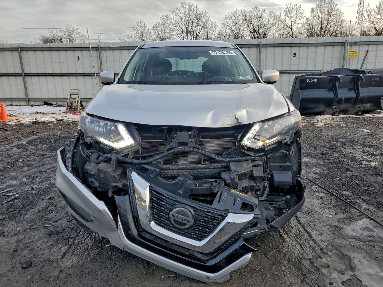 2018 NISSAN ROGUE S photo 5