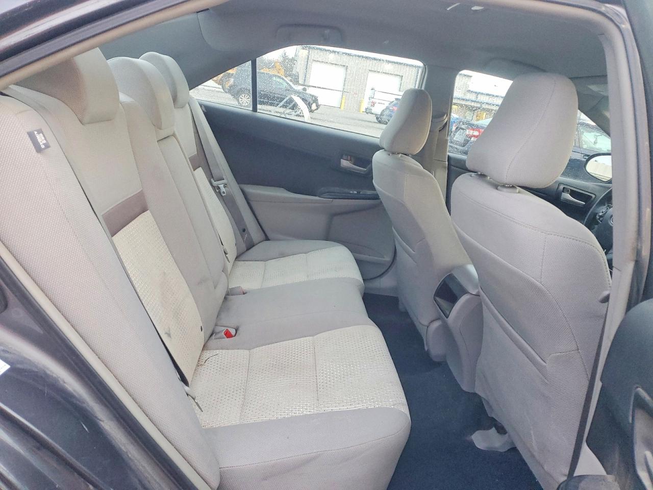 2014 TOYOTA CAMRY L photo 19