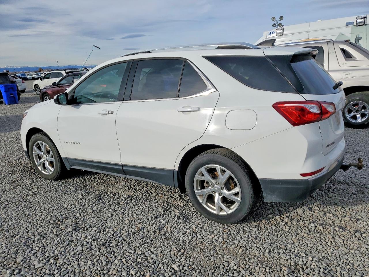 2019 CHEVROLET EQUINOX LT photo 4
