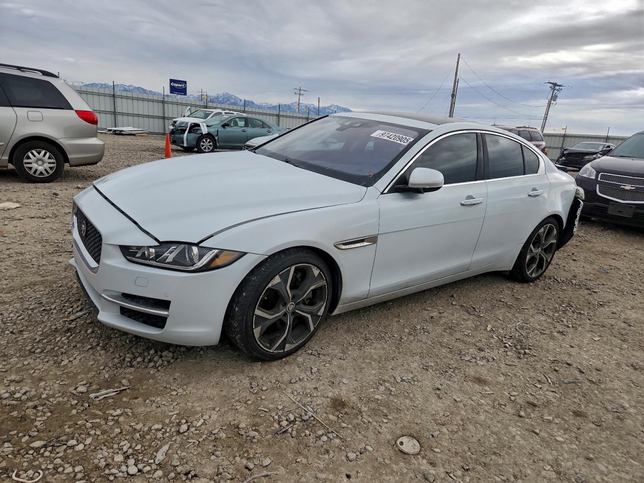 2017 JAGUAR XE