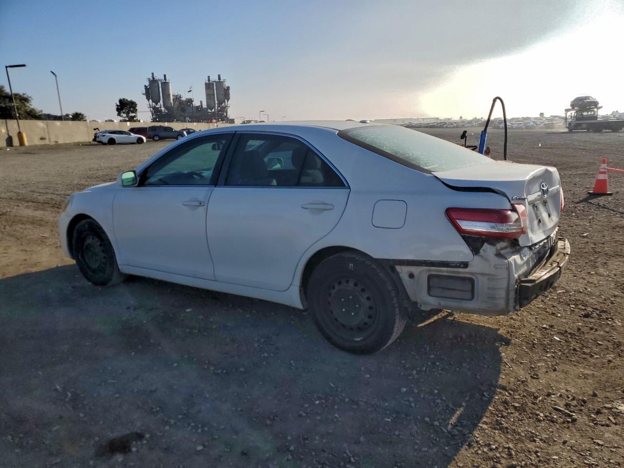2010 TOYOTA CAMRY BASE photo 2
