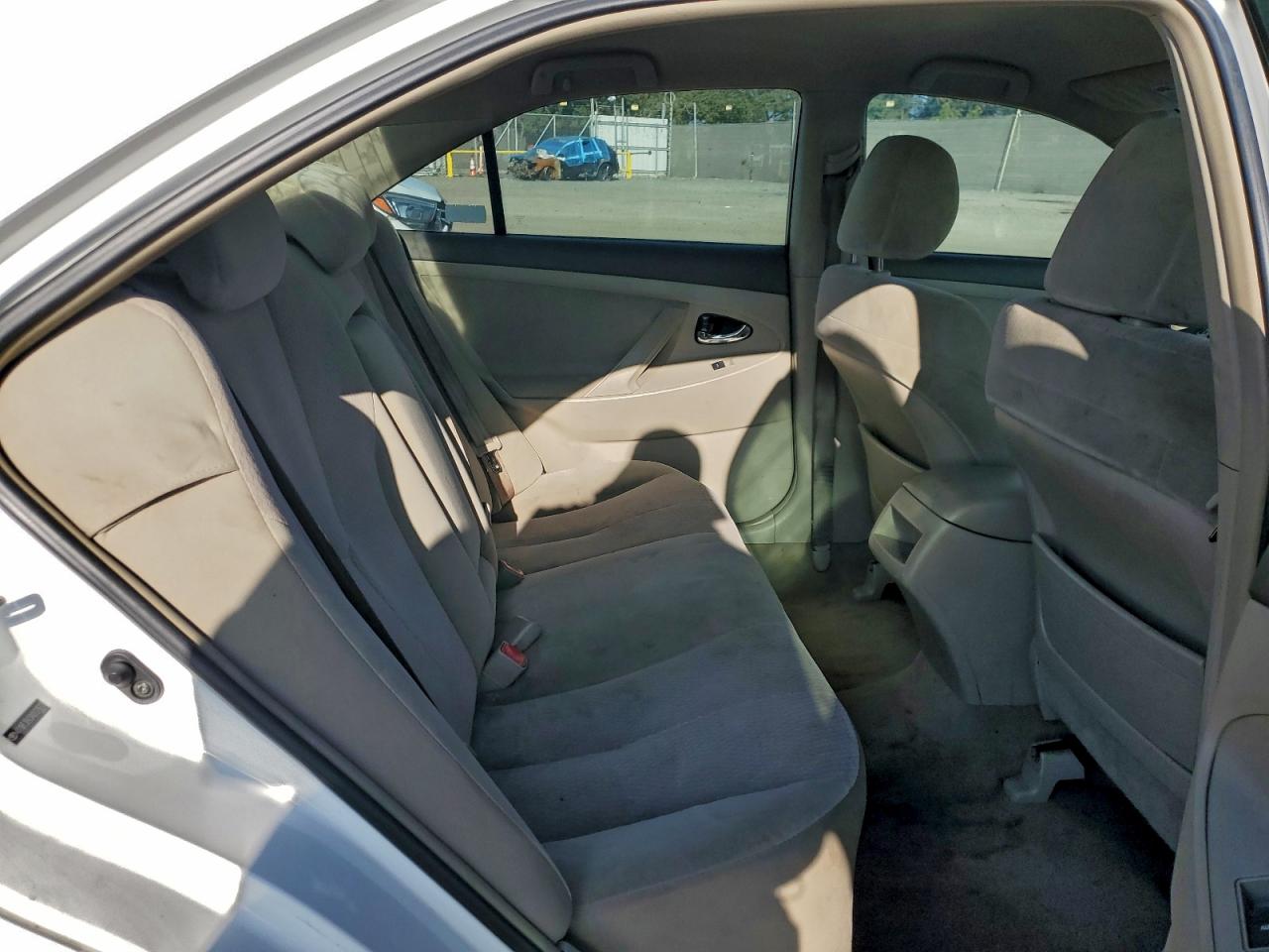 2010 TOYOTA CAMRY BASE photo 10