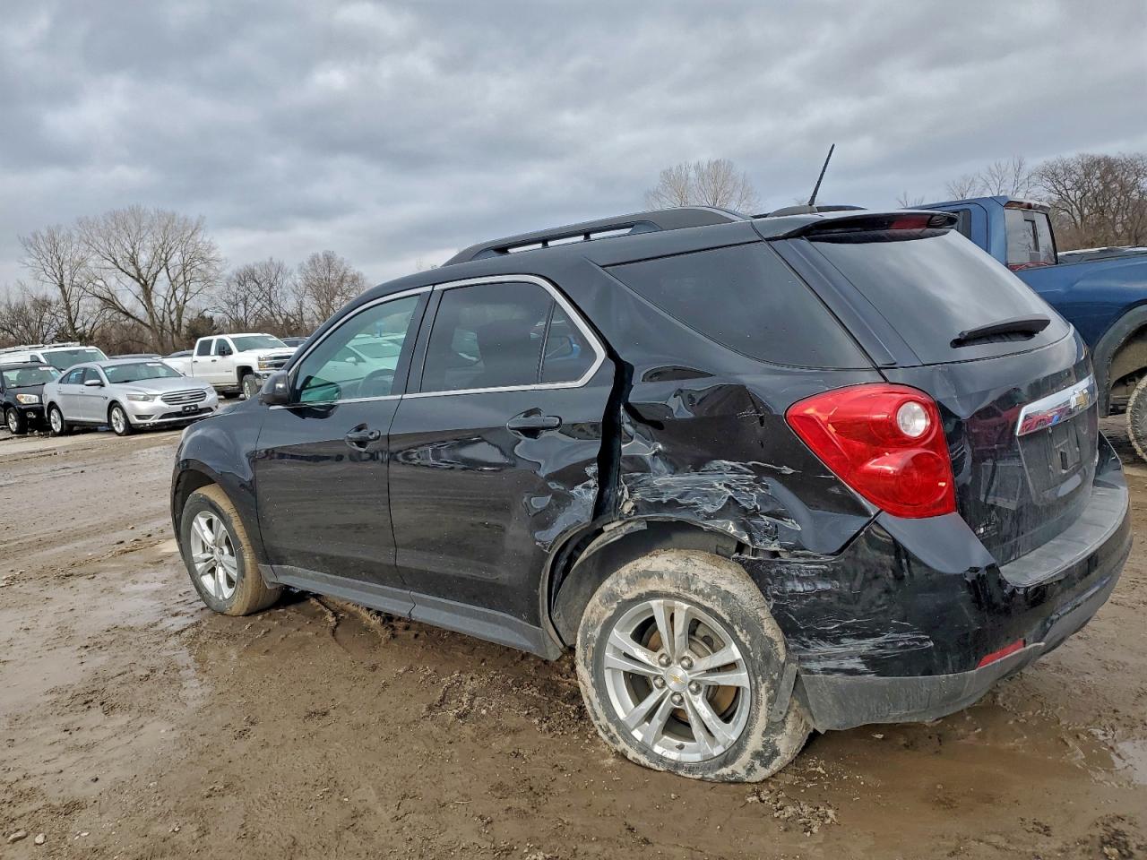 2015 CHEVROLET EQUINOX LT photo 2