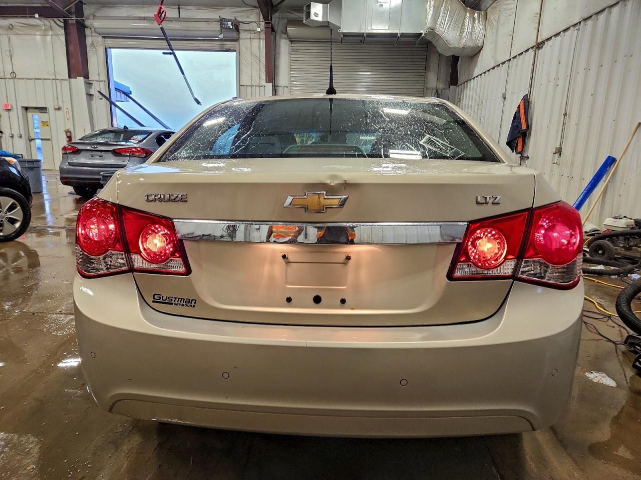 2011 CHEVROLET CRUZE LTZ photo 6