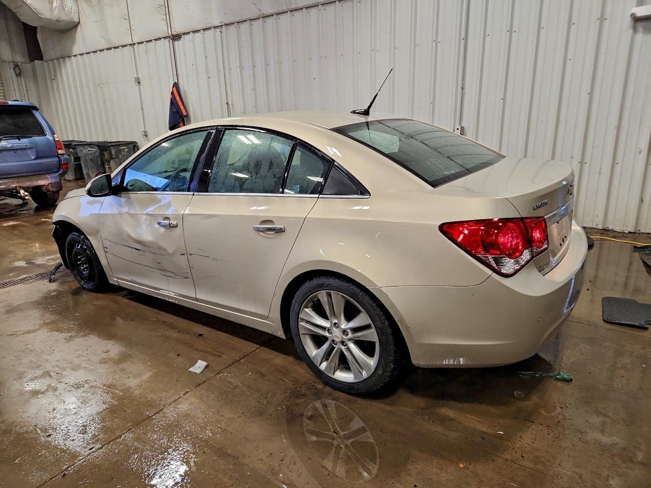 2011 CHEVROLET CRUZE LTZ photo 2