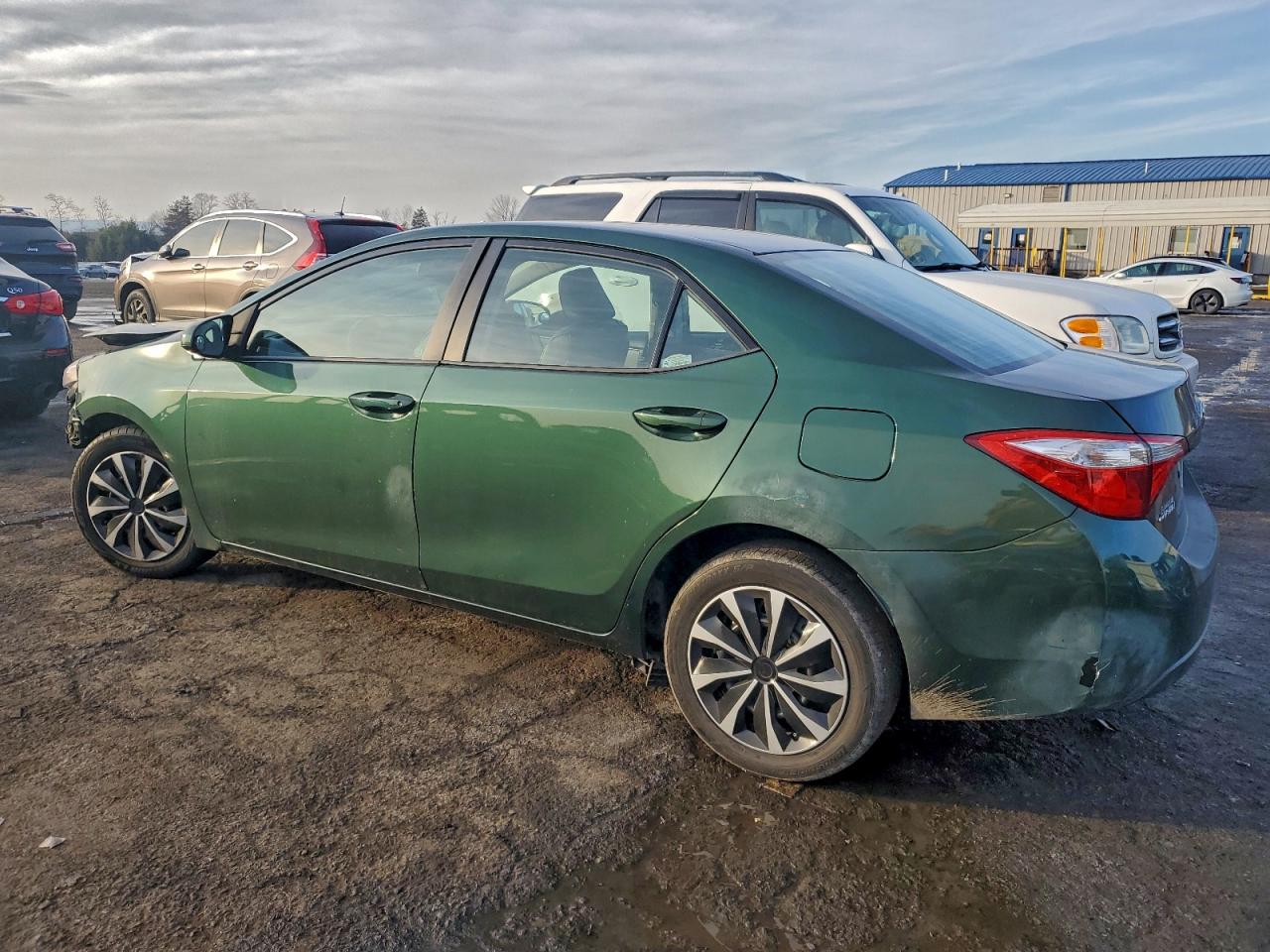 2016 TOYOTA COROLLA L photo 2
