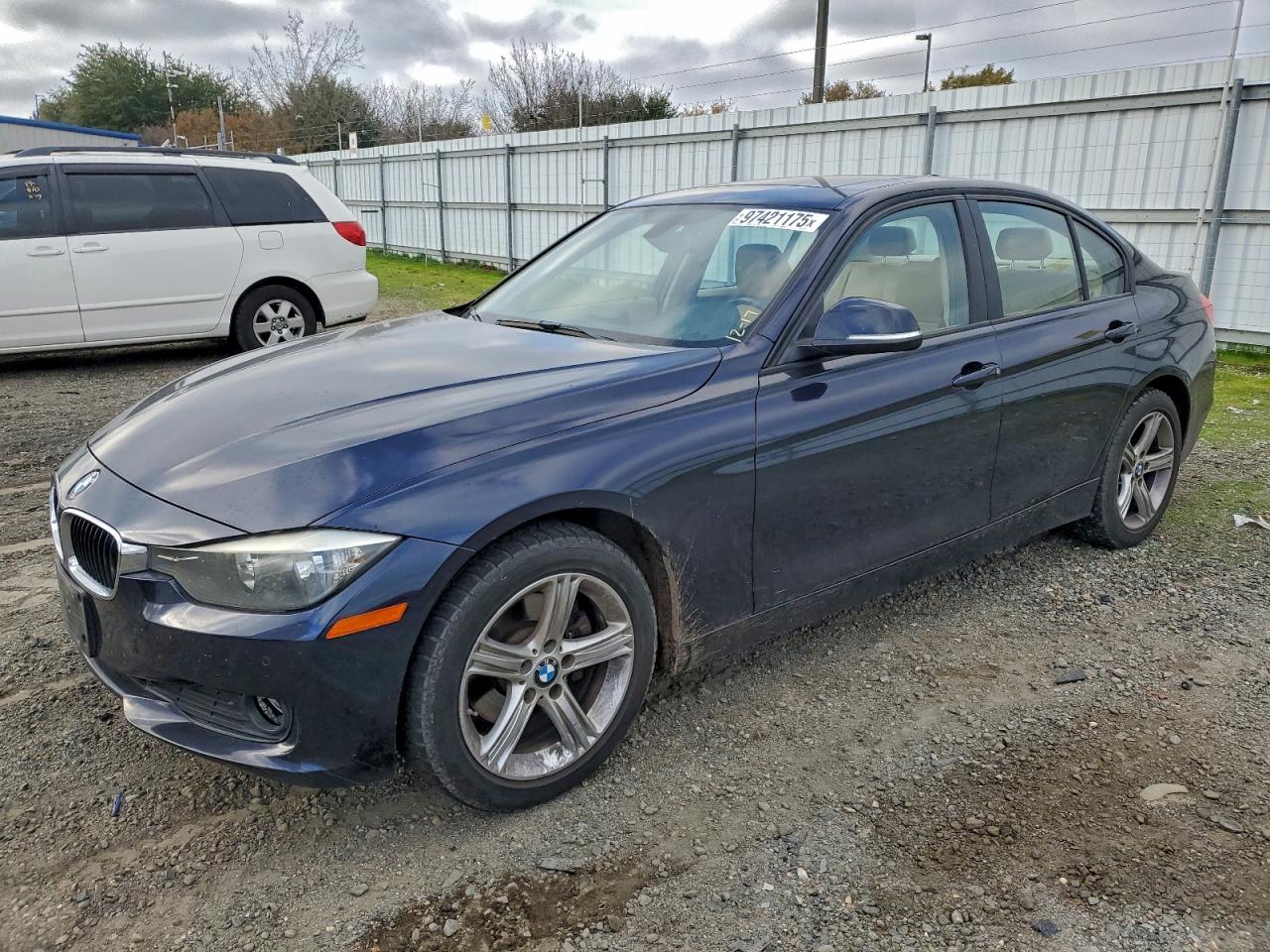 2014 BMW 320