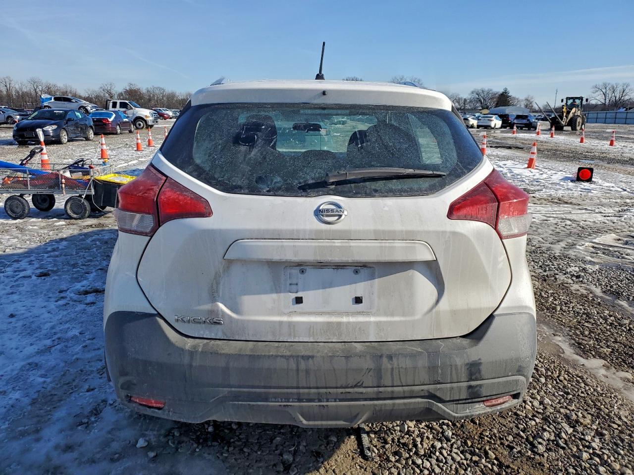 2018 NISSAN KICKS S photo 6