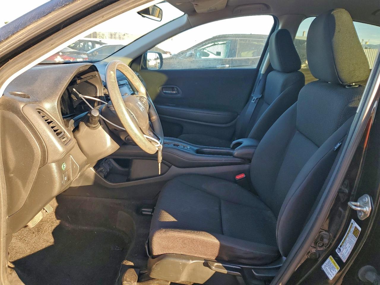 2016 HONDA HR-V LX photo 7