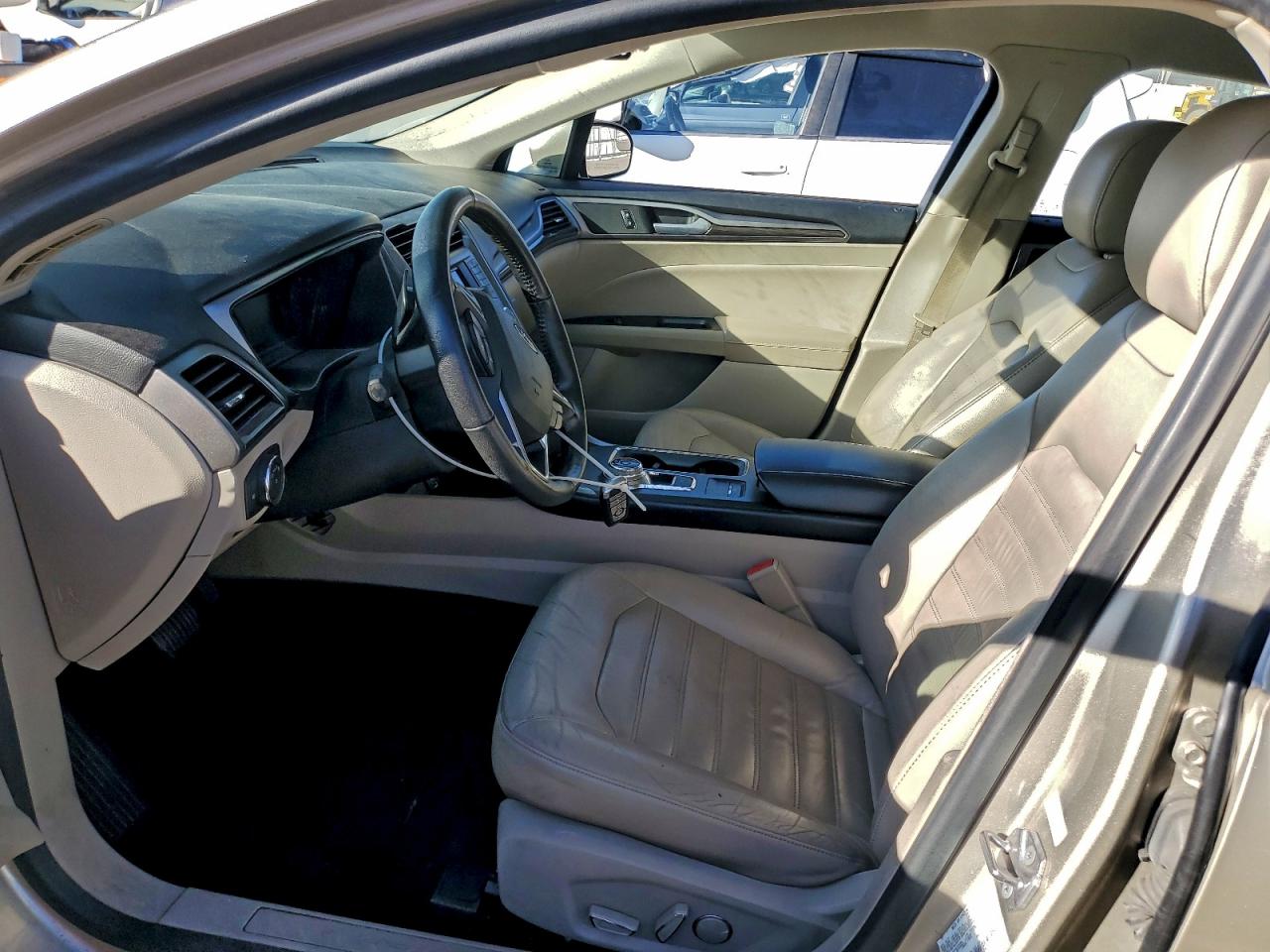 2017 FORD FUSION SE photo 7