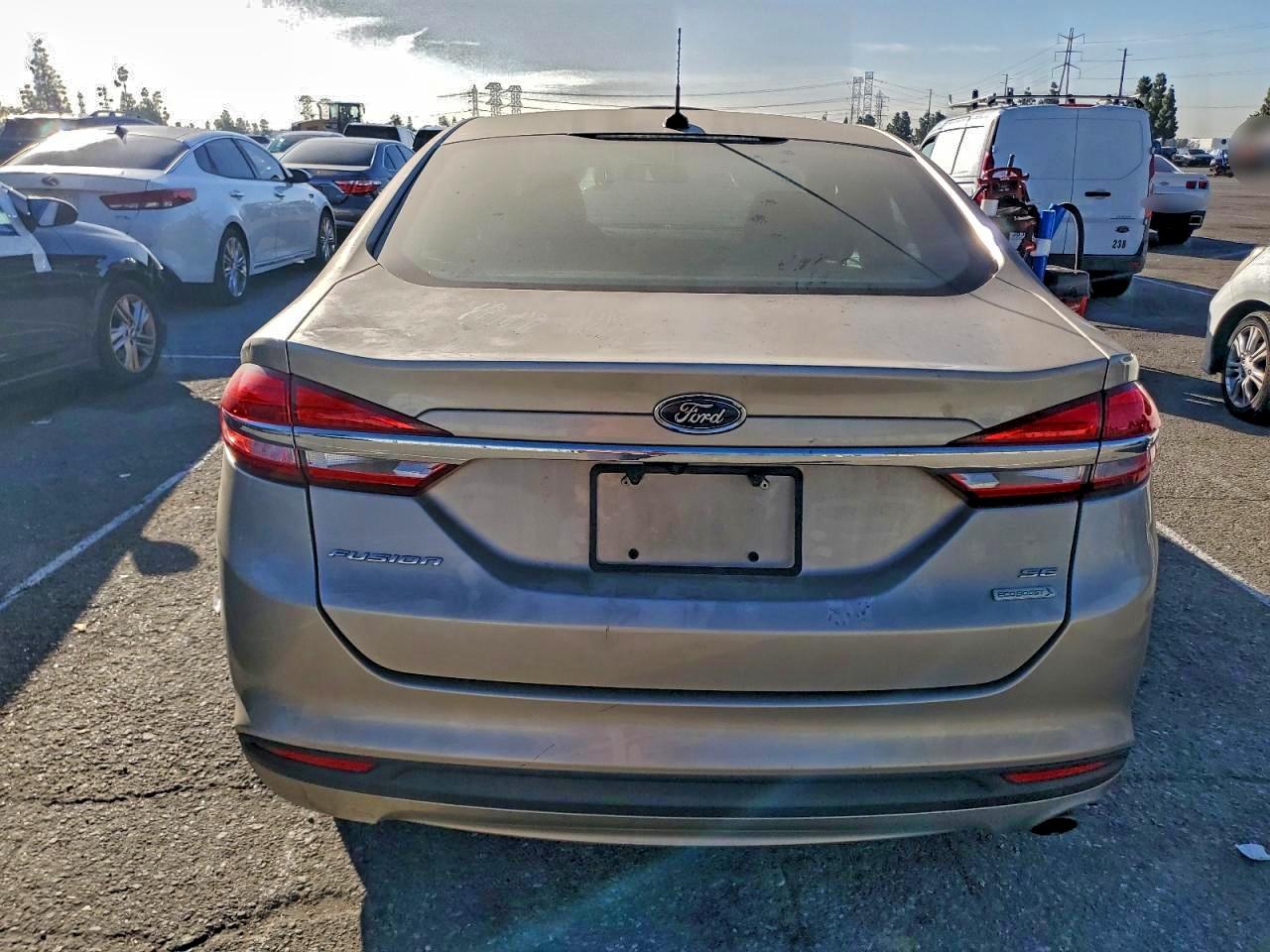 2017 FORD FUSION SE photo 6
