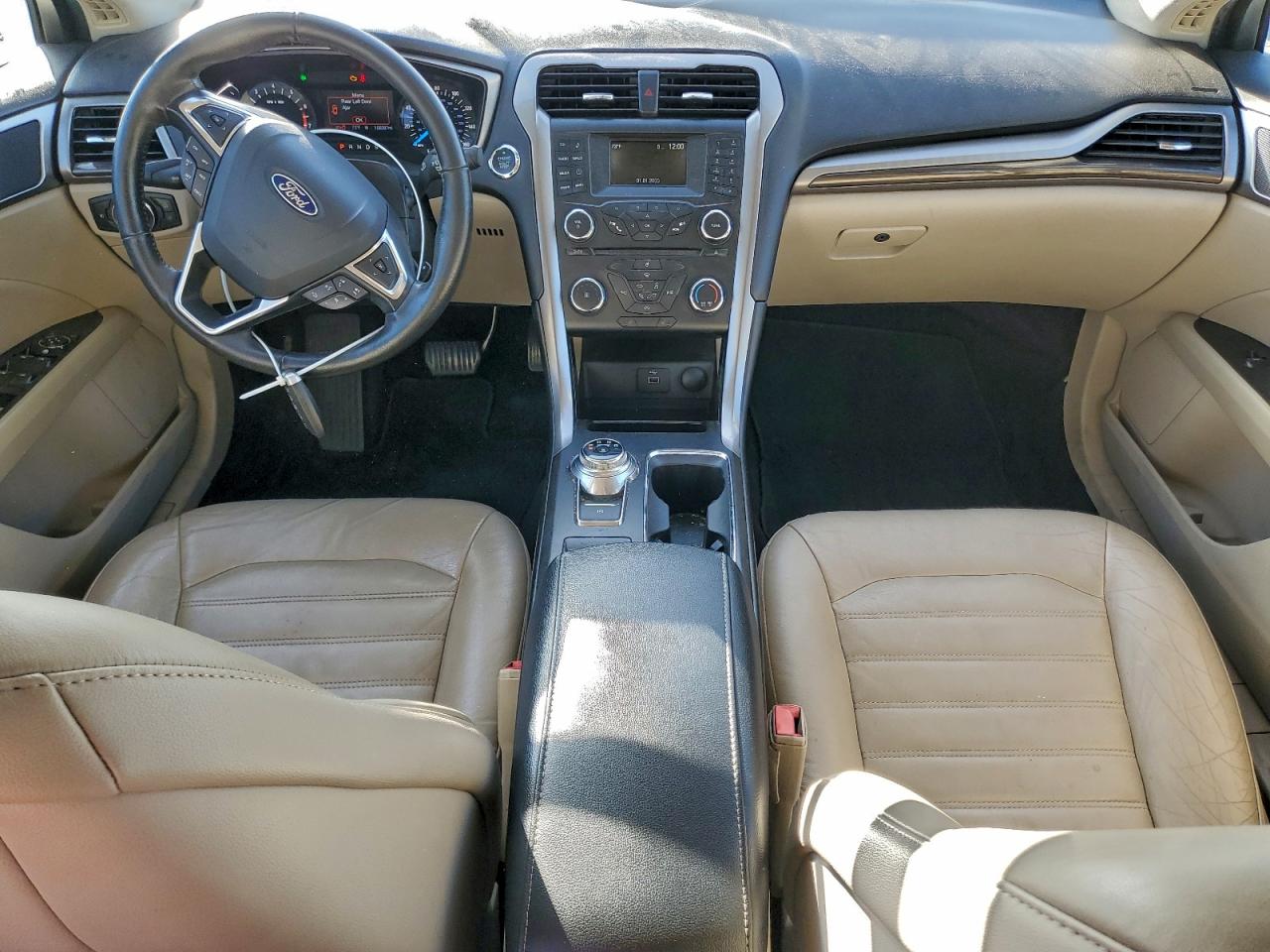 2017 FORD FUSION SE photo 8