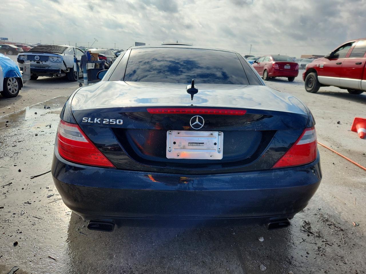 2015 MERCEDES-BENZ SLK 250 photo 6