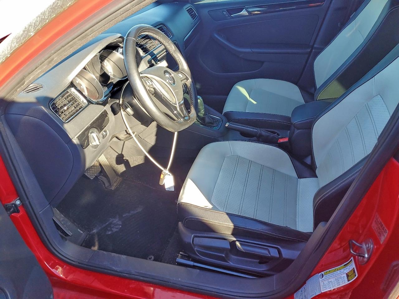 2015 VOLKSWAGEN JETTA SE photo 7