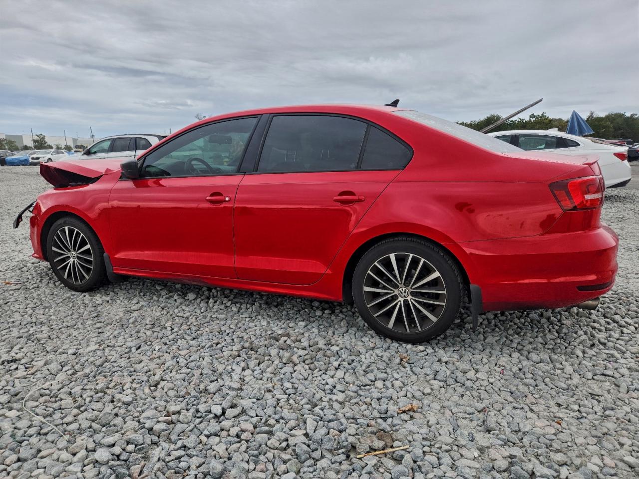 2015 VOLKSWAGEN JETTA SE photo 2