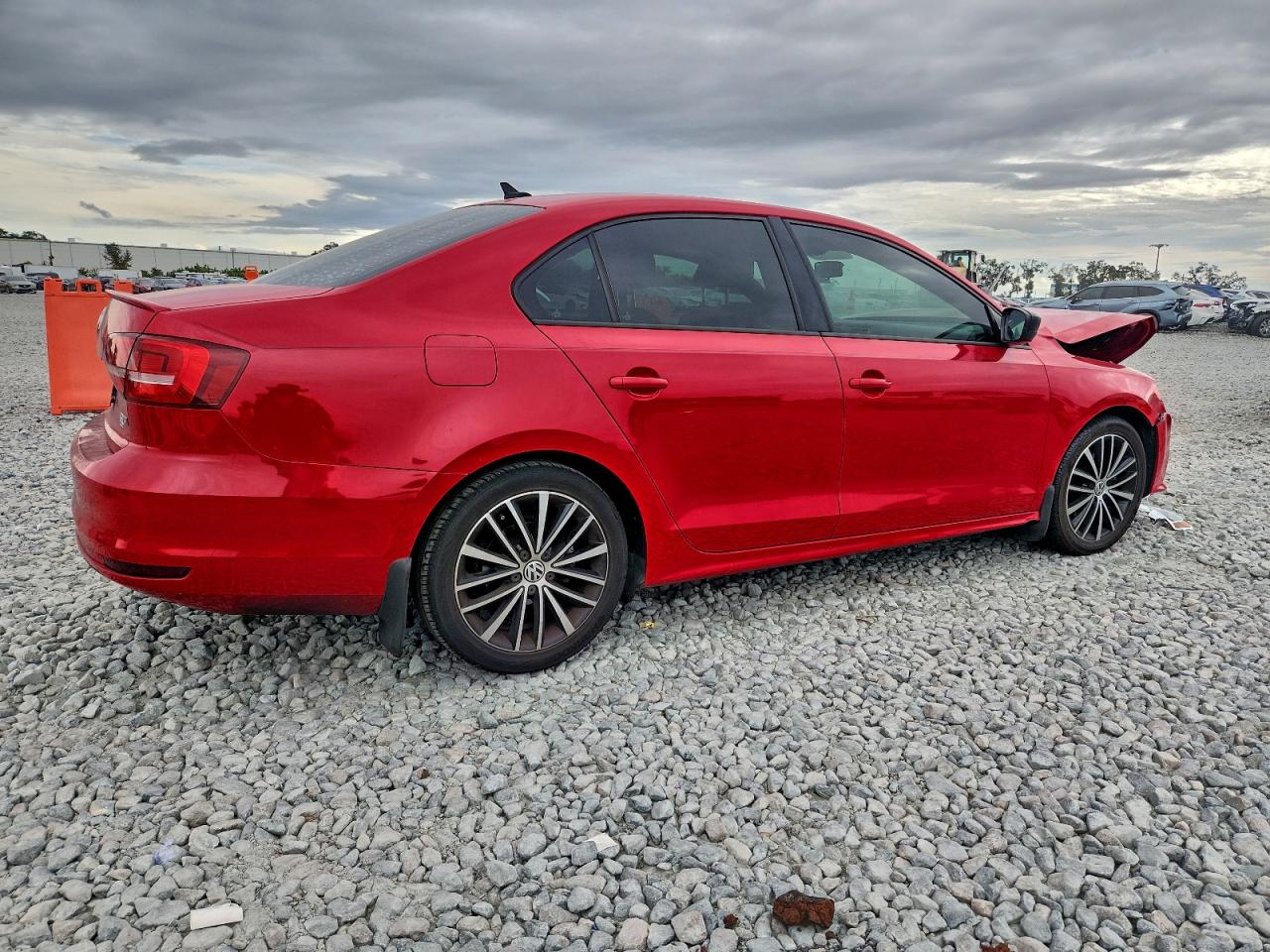 2015 VOLKSWAGEN JETTA SE photo 3